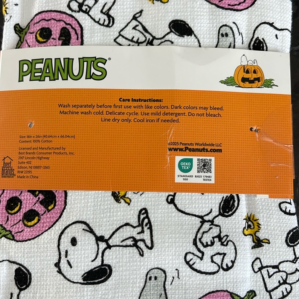 🆕PEANUTS SNOOPY HALLOWEEN 🎃 SET OF 3 KITCHEN TOWELS - Picture 6 of 7